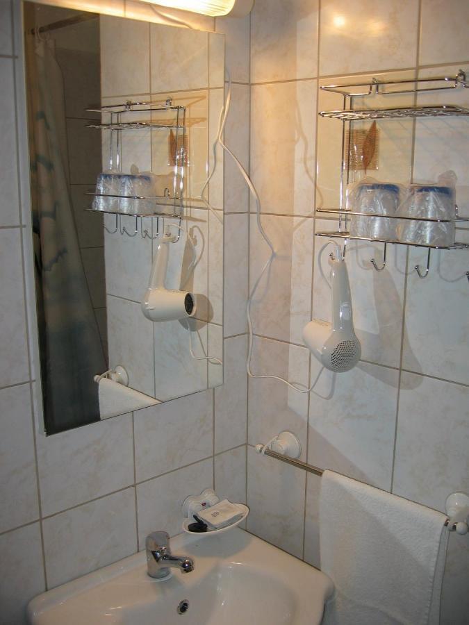 Abadszaloki Vitorlas Vendeghaz Hotel Zewnętrze zdjęcie